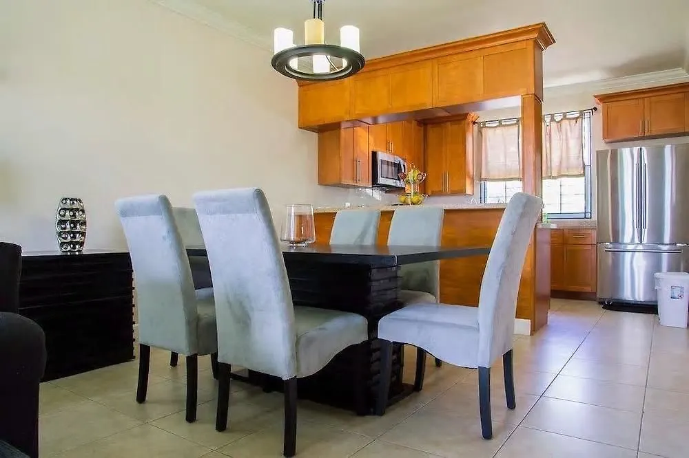New Kingston Guest Apt At Sonoma Estate 3*,  Jamaika